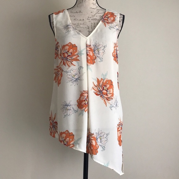 Daniel Rainn Tops - Daniel Rainn Asymmetric Sleeveless Floral Top